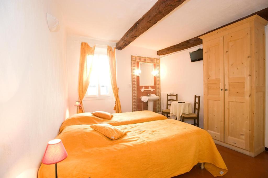Le Vieux Chateau Aiguines Exterior photo